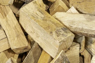 Comment choisir son bois de chauffage ? (Guide complet)